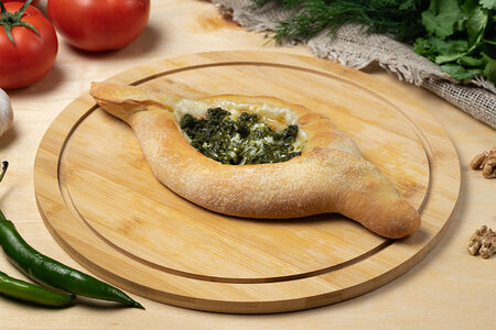 Хачапури по-аджарски с сыром и шпинатом