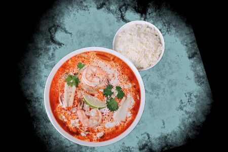 Том Ям с морепродуктами