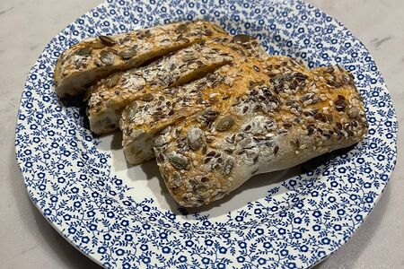 Пшеничный хлеб с семенами тыквы