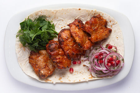 Куриное бедро на мангале