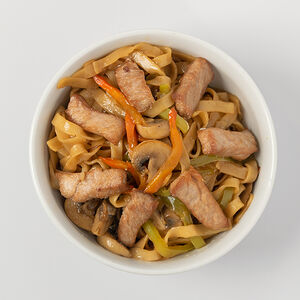 Удон со свининой