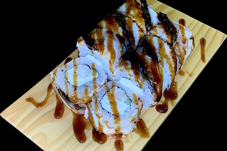 Ролл Унаги с тигровой креветкой