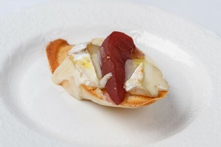 Пряная груша-бри