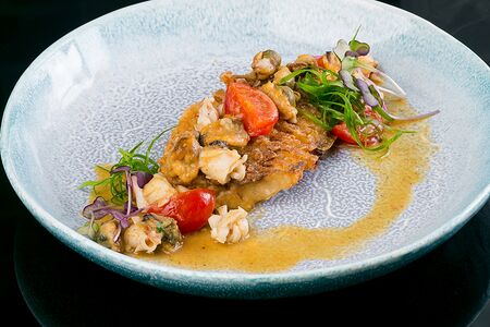 Филе окуня в мисо соусе