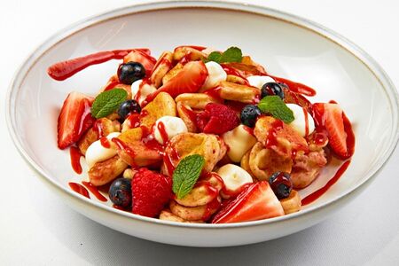 Мини-оладушки с ягодами