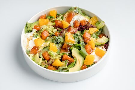 Салат с лососем