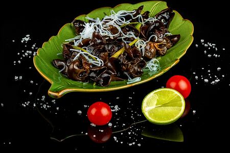 Древесные грибы моэр