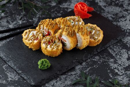 Жареный ролл Песто