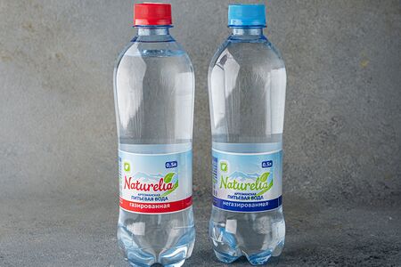 Вода негазированная Naturelia