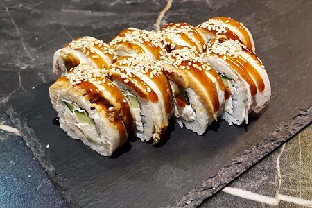 Ролл Тори-унаги