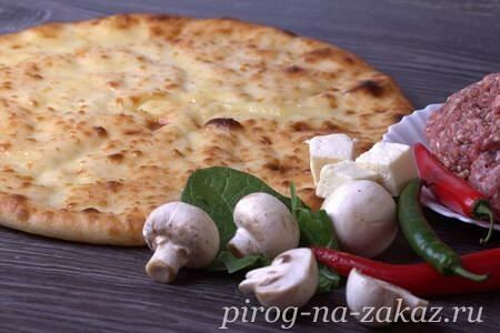 Осетинский пирог с рубленным мясом и грибами
