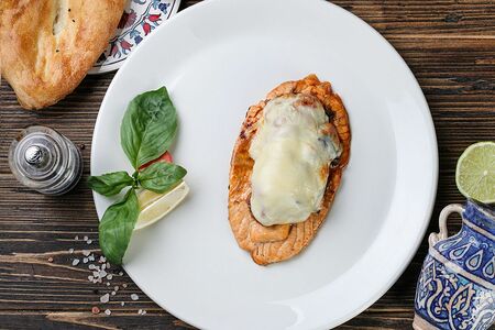 Семга с овощами