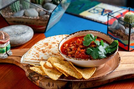 Чили Кон Карне