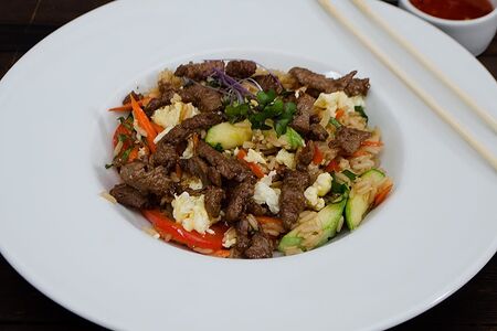 Рис с говядиной и овощами