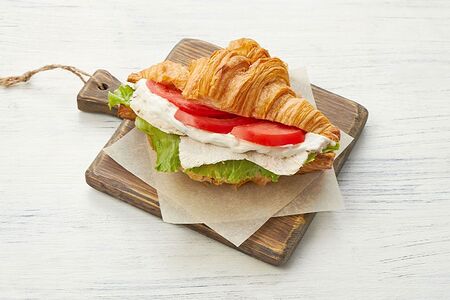 Круассан Цезарь