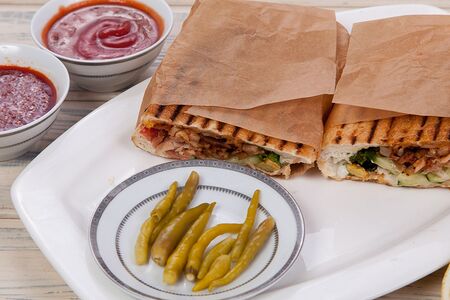 Батон-донер куриный