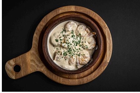 Креветки в сливочном соусе на кеци