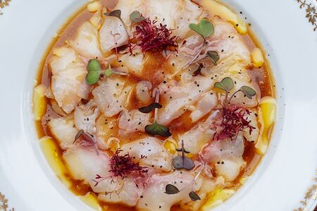 Крудо из дорадо с цитрусовым маслом