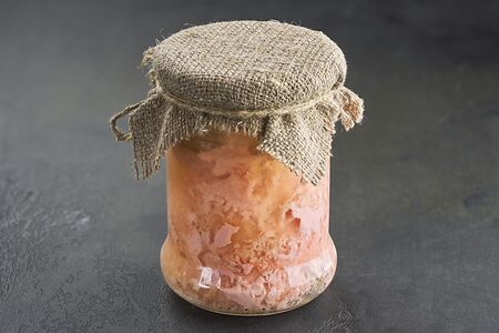 Тунец в собственном соку