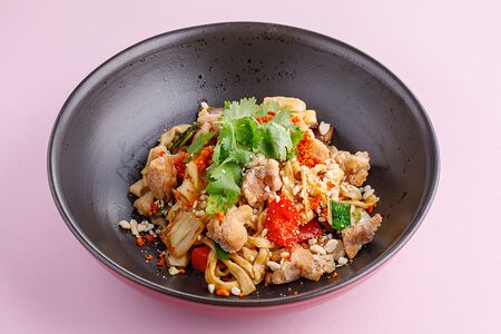 С куриным бедром и соусом карри