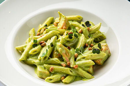 Пенне с лососем