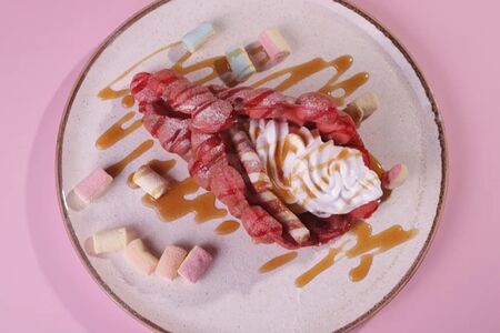 Гонконгская вафля клубничная