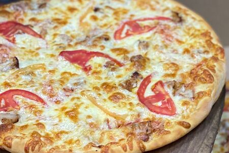 Пицца Суджуклу