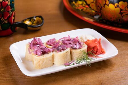 Блинные роллы с селедкой и картофелем