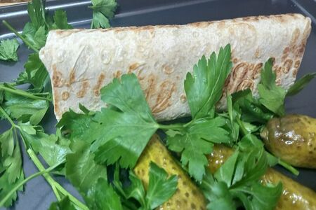 Правильная мини-шаурма в лаваше