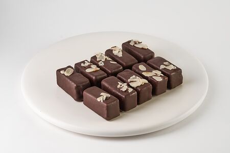 Набор шоколадных батончиков Как Будда Марципан