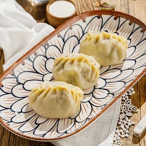 Манты с ягненком (1 шт.)