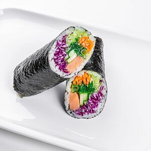 Суширитто с лососем