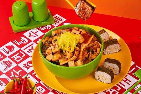 Острый суп Кимчи тиге