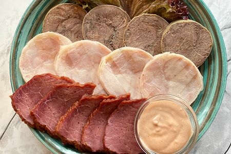 Мясное ассорти