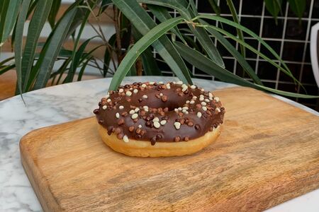 Пончик Три шоколада