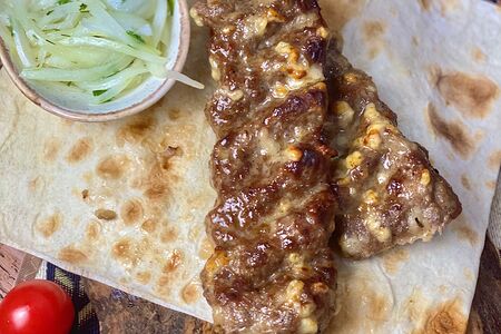 Люля-кебаб из курицы с сыром