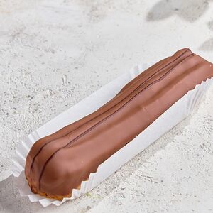 Эклер ванильный