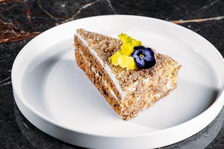 Морковный торт