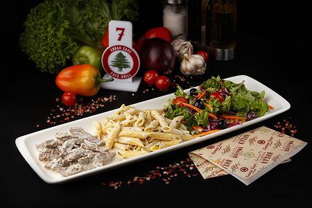 Вырезка из телятины в соусе демиглас