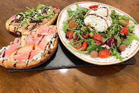 Сет с бурратой