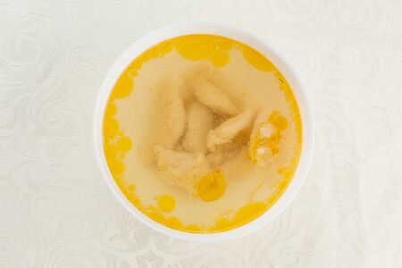 Бульон куриный с клёцками