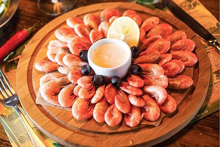 Креветки в белом вине