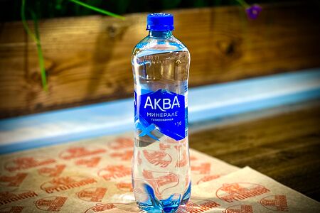 Вода Aqua Minerale газированная