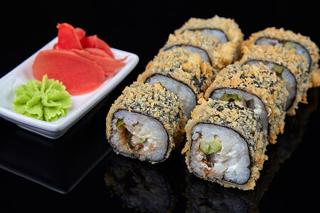 Ролл жареный Темпура с эсколаром