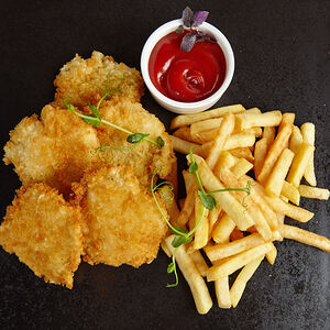 Куриные наггетсы с фри