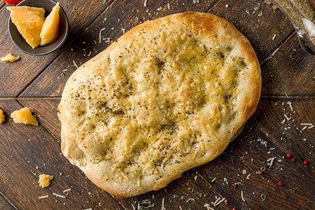 Фокачча с пармезаном