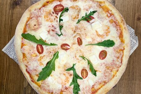 Пицца с креветками