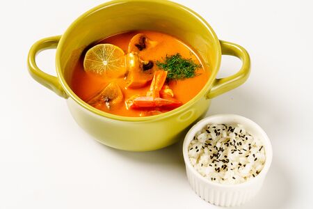 Суп Том ям с креветками