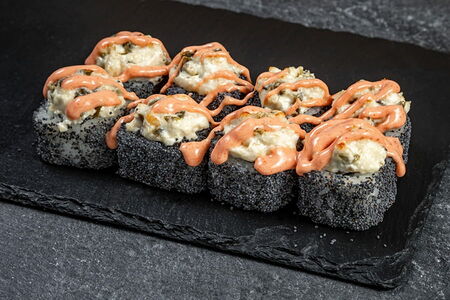 Запечённый ролл с острым лососем