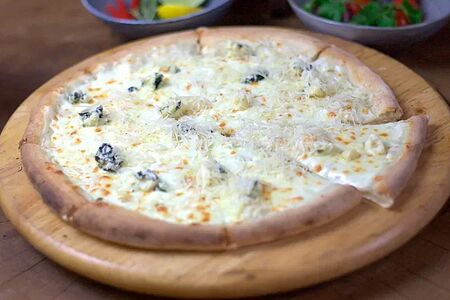 Пицца Четыре сыра